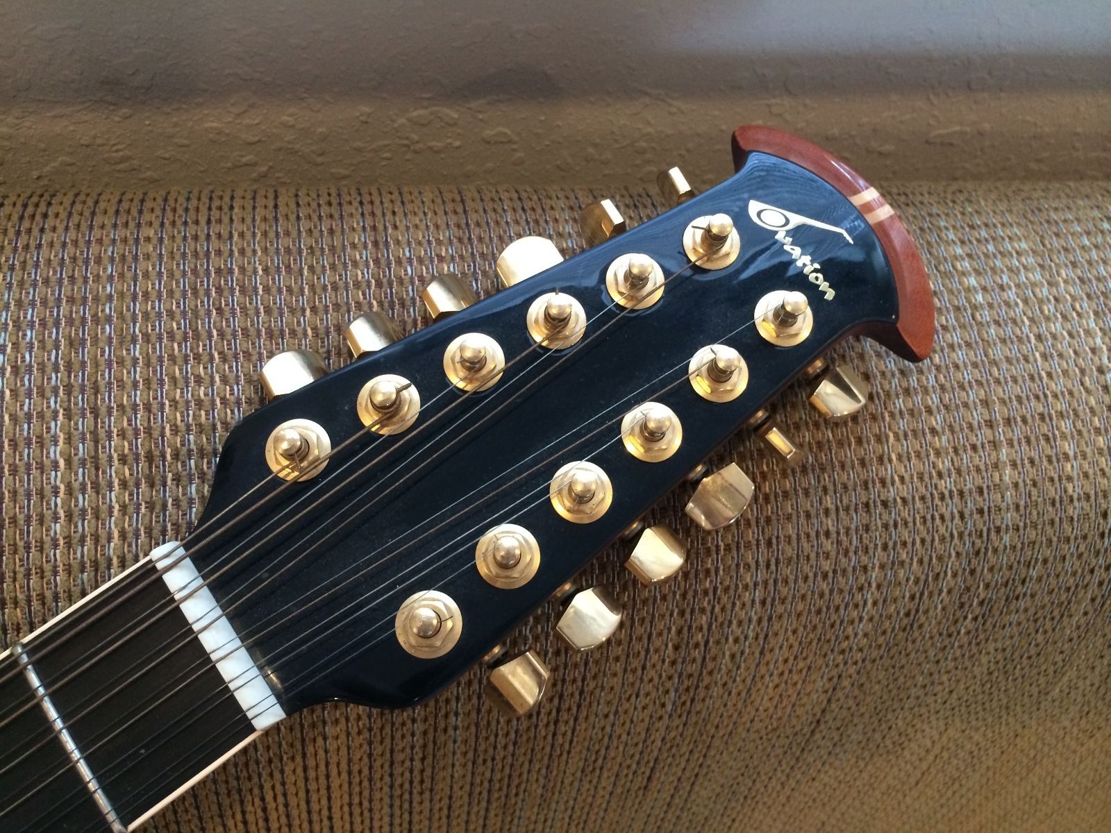 Ovation 1866 legend discount 12 string